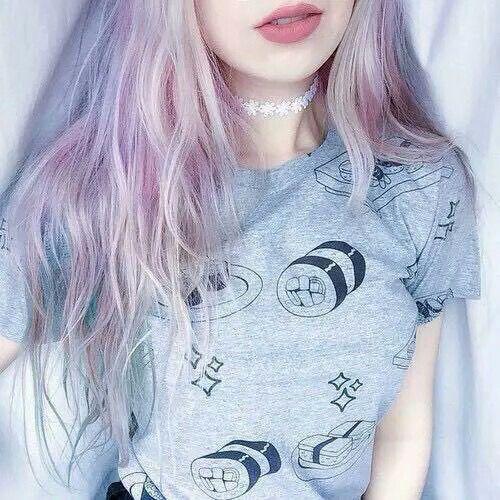 รูปภาพ:http://s8.favim.com/orig/150804/choker-hair-pastel-pastel-grunge-Favim.com-3058918.jpg