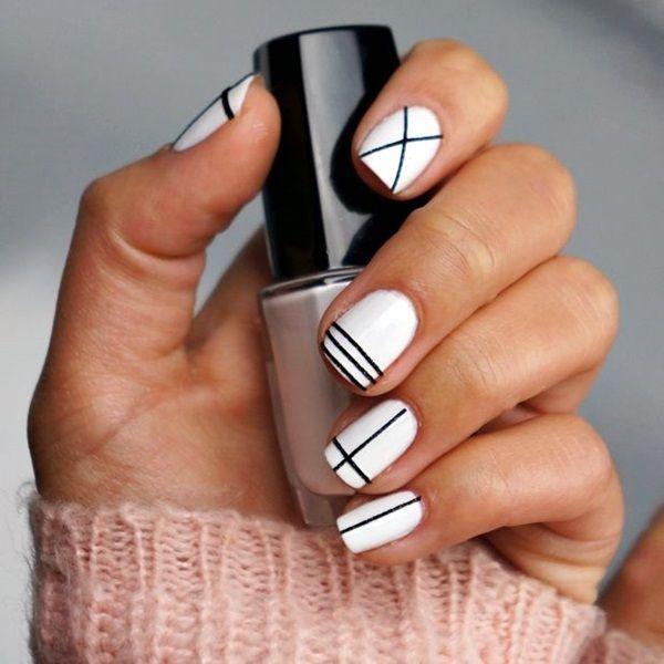 รูปภาพ:http://www.fenzyme.com/wp-content/uploads/2015/10/White-Nails-art-Designs-9.jpg