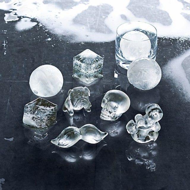 ภาพประกอบบทความ 17 พิมพ์น้ำแข็งก้อนสุดเก๋ เปลี่ยนน้ำใสให้กลายเป็นก้อนน้ำแข็งแฟนซี