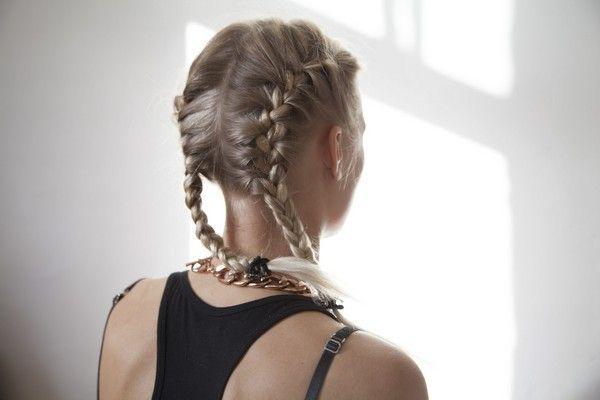 รูปภาพ:http://beautifieddesigns.com/wp-content/uploads/2016/08/two-french-braids.jpg