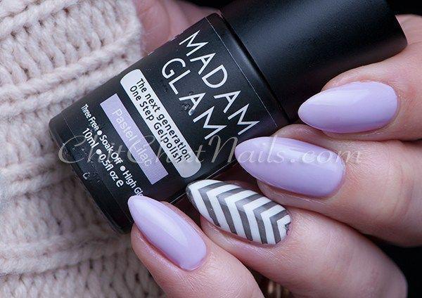 รูปภาพ:https://www.askideas.com/media/68/Purple-Nails-With-Grey-And-White-Accent-Chevron-Nail-Art.jpg