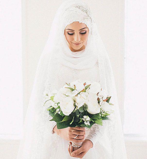 รูปภาพ:http://static.boredpanda.com/blog/wp-content/uploads/2016/09/hijab-bride-muslim-wedding-24-57d66f2d92233__605.jpg