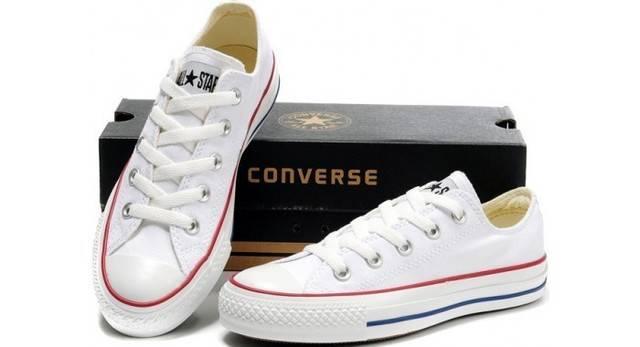 รูปภาพ:http://www.zomshopping.com/images/r/converse-shoes-white-chuck-taylor-all-star-classic-womens-mens-canvas-sneakers-low-39-137.jpg