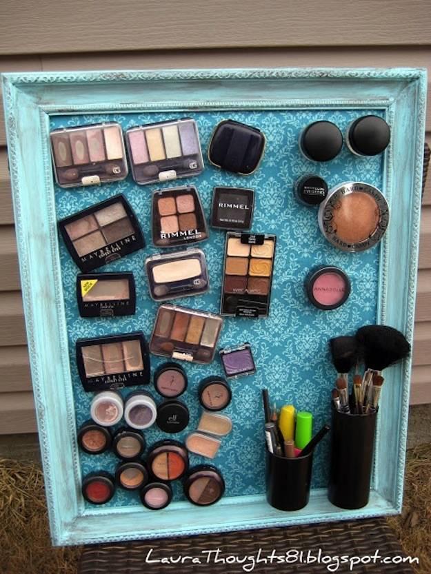 รูปภาพ:http://makeuptutorials.com/wp-content/uploads/2016/07/Makeup-Storage-02-1.jpg