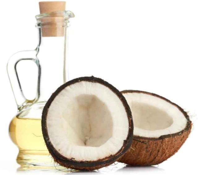รูปภาพ:http://youqueen.com/wp-content/uploads/2014/06/coconut-oil-in-a-bottle-with-one-sliced-coconut-next-to-it.jpg