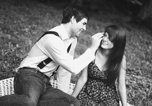รูปภาพ:http://creativefan.com/important/cf/2012/10/cute-couple-pictures/lovely-couple.jpg