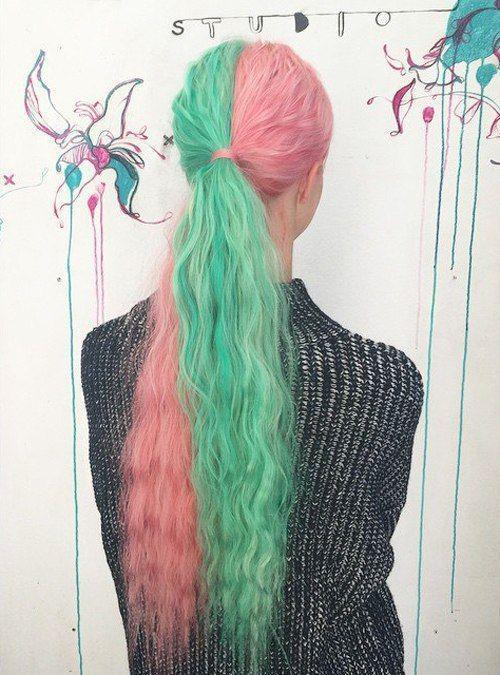 รูปภาพ:http://i0.wp.com/therighthairstyles.com/wp-content/uploads/2016/10/17-half-teal-half-pink-pastel-hair.jpg?resize=500%2C675