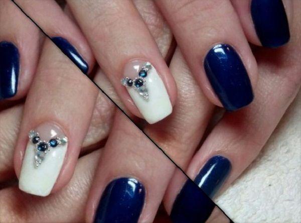 รูปภาพ:http://nenuno.co.uk/wp-content/uploads/2016/08/DARK-BLUE-NAIL-ART-DESIGN-27.jpg