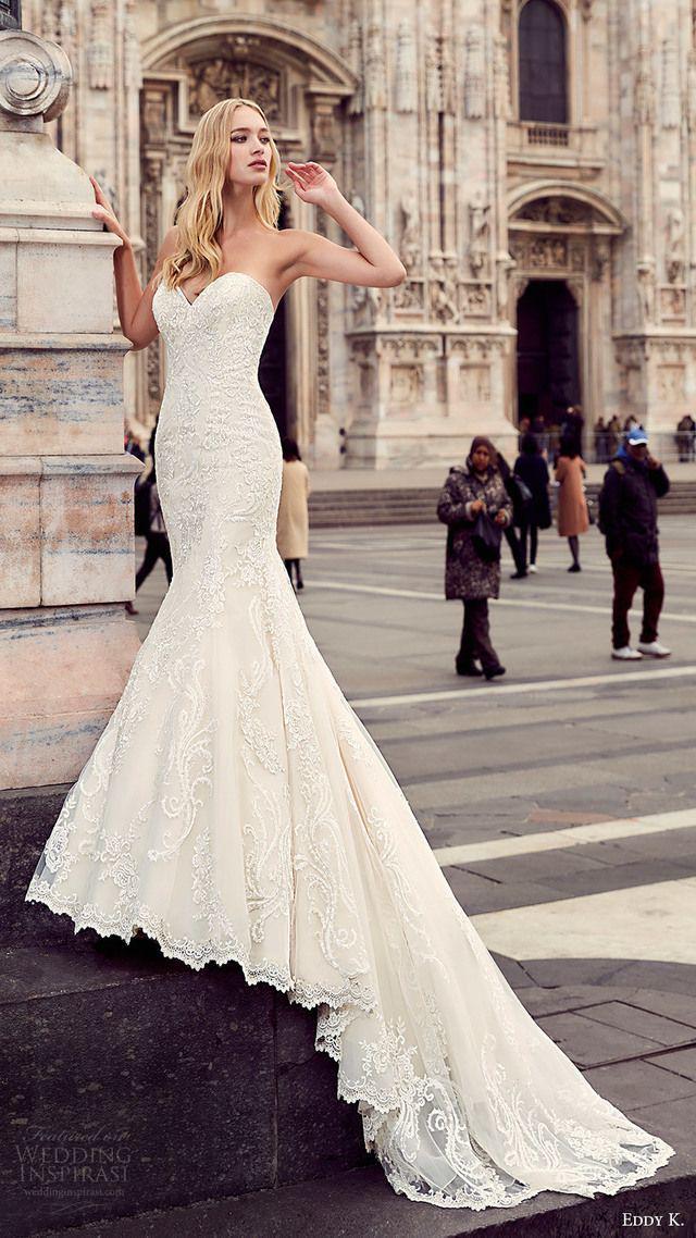 รูปภาพ:http://www.weddinginspirasi.com/wp-content/uploads/2016/07/eddy-k-milano-bridal-2017-sleeveless-sweetheart-lace-mermaid-wedding-dress-md196-mv-train.jpg