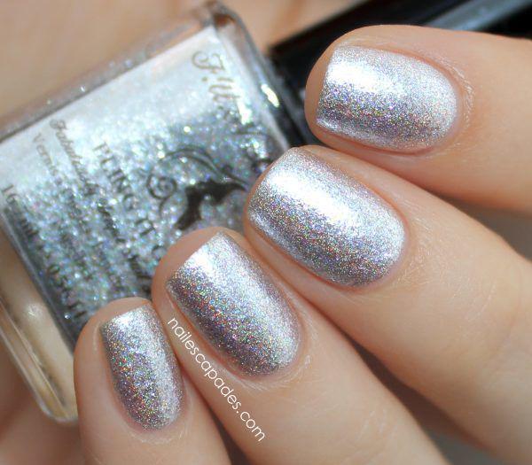 รูปภาพ:http://nailartstyle.com/wp-content/uploads/2016/06/38-sparkly-silver-nails-600x525.jpg?x97692