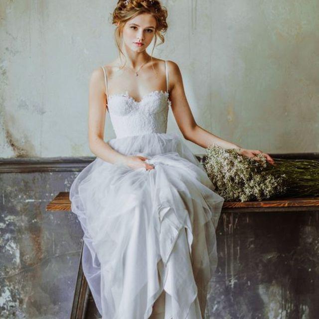 ภาพประกอบบทความ 40 Fairy Tale Wedding Dresses ชุดแต่งงานเหมือนเจ้าหญิงในเทพนิยาย 
