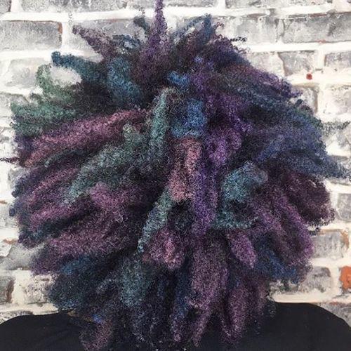 รูปภาพ:http://i0.wp.com/therighthairstyles.com/wp-content/uploads/2016/11/18-African-American-short-curly-pastel-purple-hairstyle.jpg?zoom=1.5&resize=500%2C500