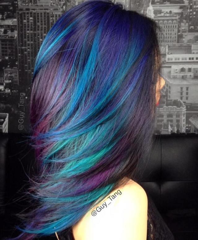 รูปภาพ:http://i0.wp.com/therighthairstyles.com/wp-content/uploads/2016/11/12-blue-teal-and-purple-highlights.jpg?zoom=1.5&resize=500%2C606