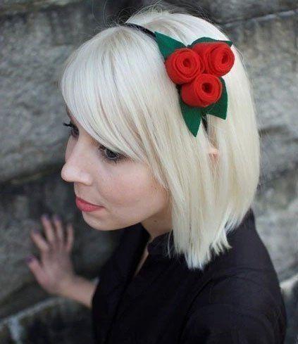 รูปภาพ:http://www.fashionlady.in/wp-content/uploads/2016/11/Christmas-Red-flower-headband.jpg