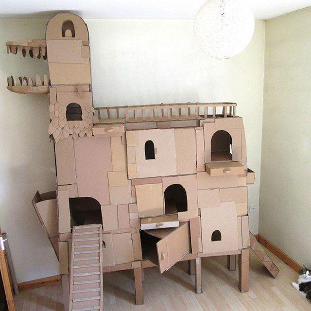 รูปภาพ:http://static.boredpanda.com/blog/wp-content/uploads/2016/12/cardboard-ark-structure-cat-prefabcat-1.jpg