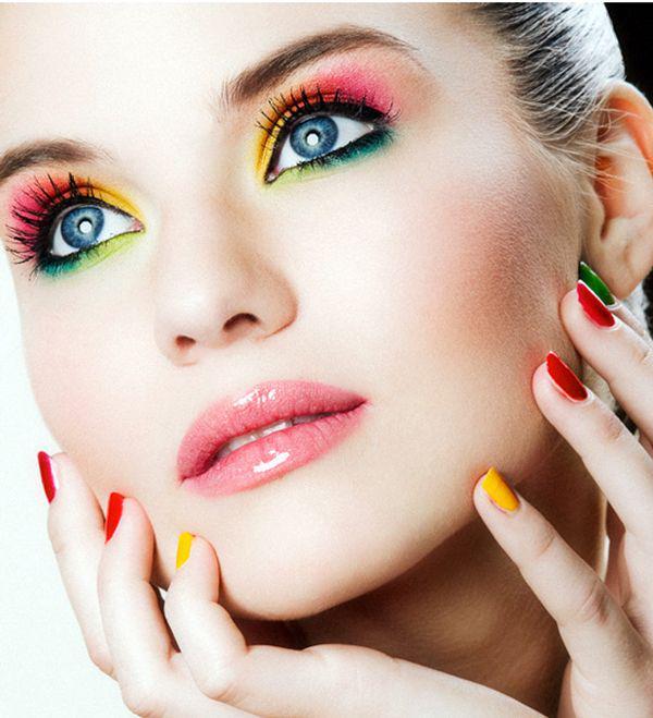รูปภาพ:http://aelida.com/wp-content/uploads/2012/09/colorful-eye-makeup.jpg