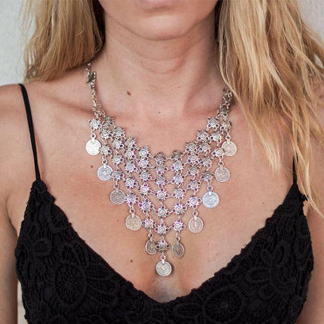 รูปภาพ:http://jewelryfromchina.com/wp-content/uploads/2016/05/New-Ancient-coin-necklace-silver-chain-choker-necklace-statement-Necklaces-Pendants-collane-e-ciondoli-jewelry-bijoux.jpg