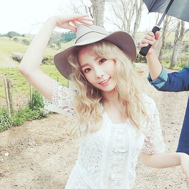 รูปภาพ:https://www.instagram.com/p/9I06Cbn_kO/?taken-by=taeyeon_ss&hl=en