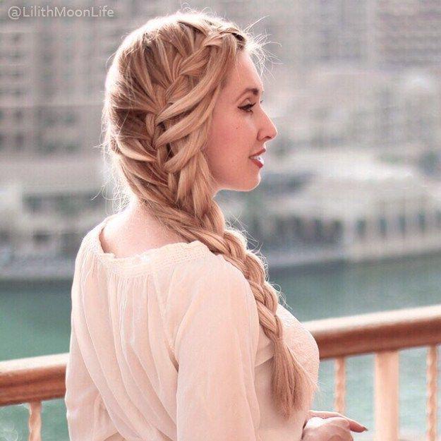 รูปภาพ:http://i1.wp.com/therighthairstyles.com/wp-content/uploads/2016/12/4-side-mermaid-braid.jpg?zoom=1.25&resize=500%2C500