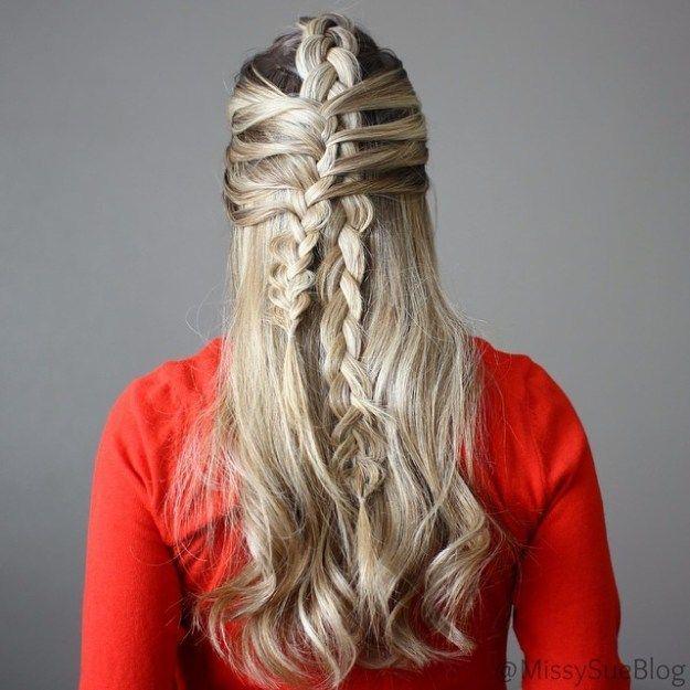 รูปภาพ:http://i1.wp.com/therighthairstyles.com/wp-content/uploads/2016/12/9-half-up-fishtail-braid.jpg?zoom=1.25&resize=500%2C500