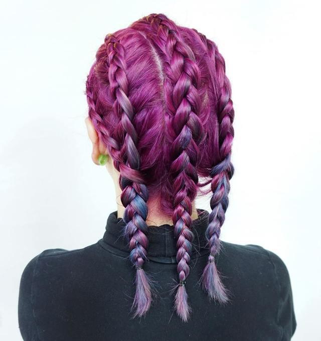 รูปภาพ:http://i2.wp.com/therighthairstyles.com/wp-content/uploads/2016/07/4-braided-hairstyle-for-lilac-hair.jpg