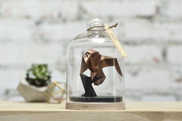 รูปภาพ:http://static.boredpanda.com/blog/wp-content/uploads/2017/01/origami-animals-glass-jar-florigami-15-586a0a519ca3a__700.jpg