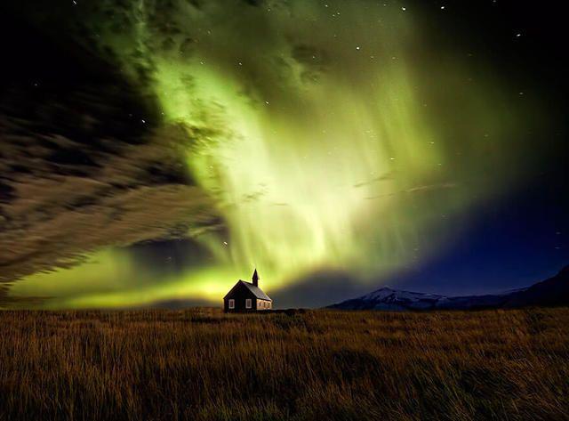 รูปภาพ:http://theawesomedaily.com/wp-content/uploads/2016/12/iceland-photos-8-1.jpg