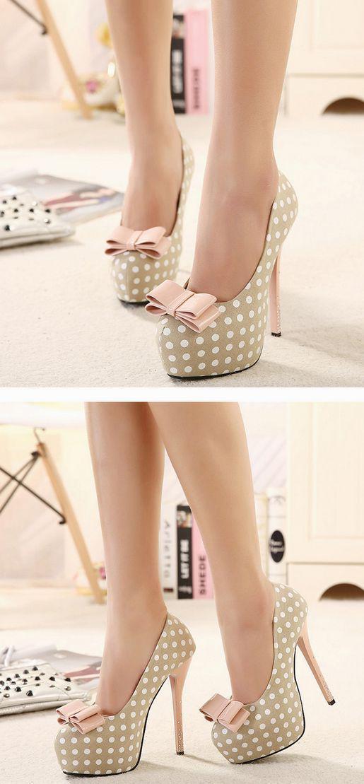 รูปภาพ:http://www.prettydesigns.com/wp-content/uploads/2016/02/Bowknot-Platform-Shoes.jpg