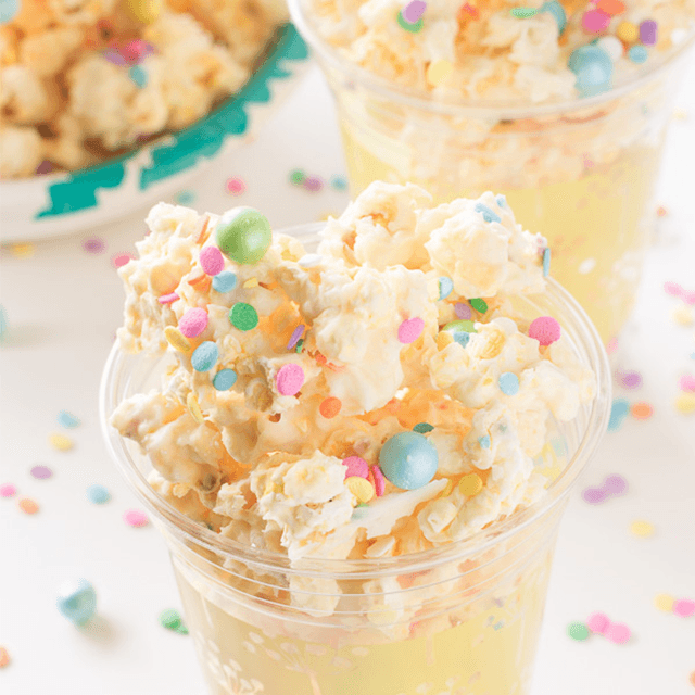 ตัวอย่าง ภาพหน้าปก:Birthday Cake Popcorn สุดมุ้งมิ้ง ทำง่ายๆ ใน 10 นาที !!