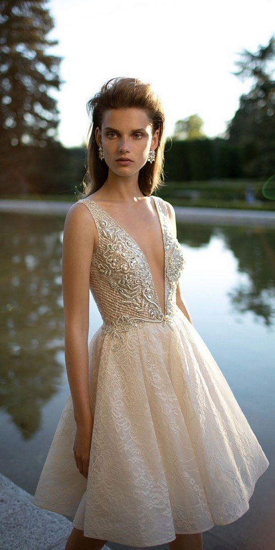 รูปภาพ:http://www.himisspuff.com/wp-content/uploads/2016/12/short-wedding-dresses-via-berta-bridal.jpg