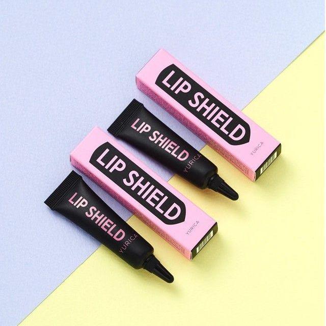 ภาพประกอบบทความ 'Lip Shield' จาก Yarica สิปสติกกันรอยสุดฮิตจากเกาหลี สีปากแน่นเป๊ะ ไม่มีหลุด!