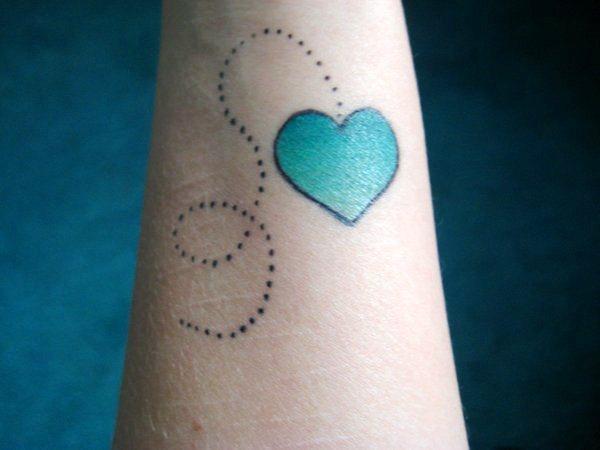 รูปภาพ:http://slodive.com/wp-content/uploads/2012/02/small-heart-tattoos/my-heart-tattoo.jpg