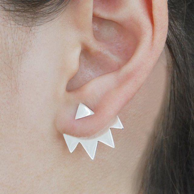 รูปภาพ:http://static.boredpanda.com/blog/wp-content/uploads/2017/01/minimalist-earrings-geometric-shapes-otis-jaxon-2-5885c1dccb5de__700.jpg