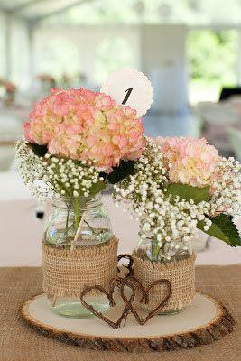 รูปภาพ:http://www.prettydesigns.com/wp-content/uploads/2015/09/20-diy-projects-to-beautify-the-tables13.jpg