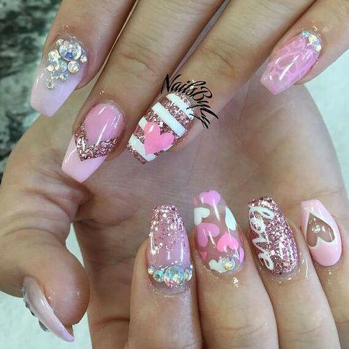 รูปภาพ:http://www.nailmypolish.com/wp-content/uploads/2016/01/long-vday-nails-pink-hears-designs.jpg