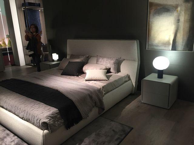 รูปภาพ:http://cdn.decoist.com/wp-content/uploads/2017/01/Gray-is-the-color-of-choice-in-most-contemporary-bedrooms.jpg
