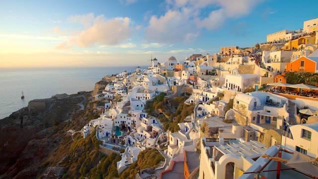 รูปภาพ:http://images.trvl-media.com/media/content/shared/images/travelguides/Santorini-Island-1735-smallTabletRetina.jpg