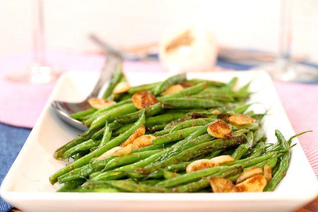 รูปภาพ:http://www.couponclippingcook.com/wp-content/uploads/2013/01/15-Garlic-Wasabi-and-Sage-Green-Beans.jpg