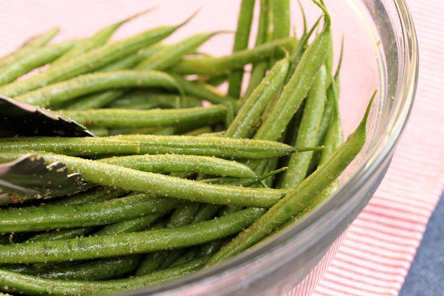 รูปภาพ:http://www.couponclippingcook.com/wp-content/uploads/2013/01/8-mix-green-beans.jpg