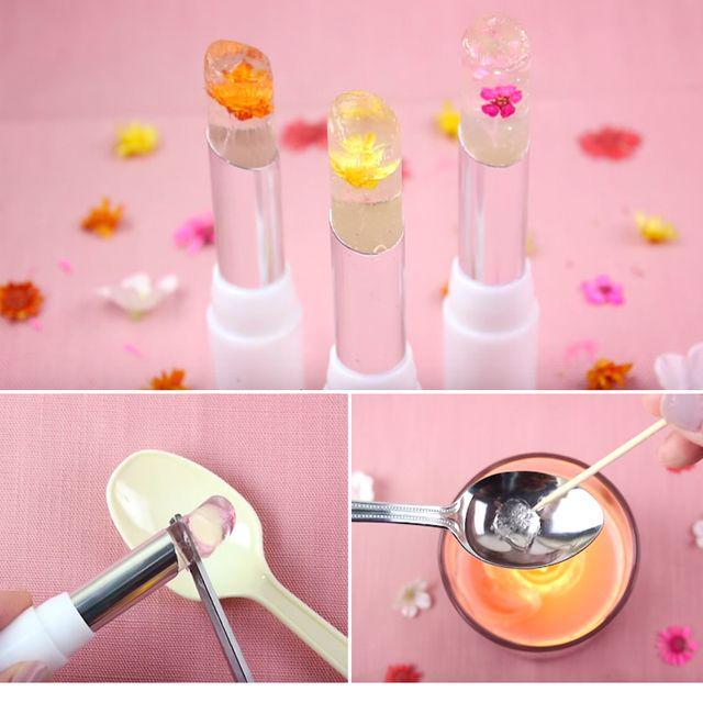 ภาพประกอบบทความ 5 สเต็ป DIY !! ทำ 'Lip ดอกไม้' ด้วยตัวเอง สวยใส ใช้ได้จริง!