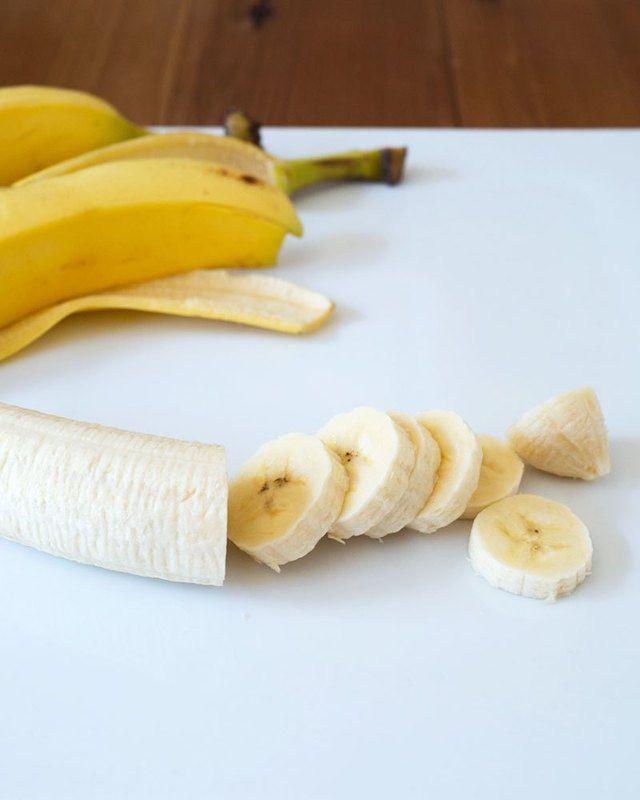 รูปภาพ:https://i1.wp.com/www.ohhowcivilized.com/wp-content/uploads/2015/04/0415-banana-matcha-ice-cream-1.jpg?w=800