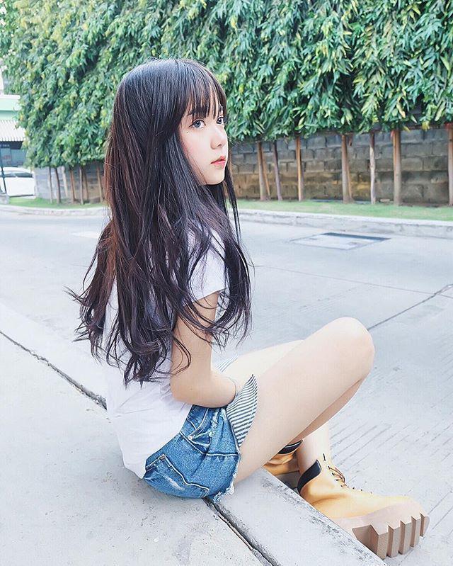 รูปภาพ:https://www.instagram.com/p/BCDYuzmHpTQ/?taken-by=ueay_pornsawan