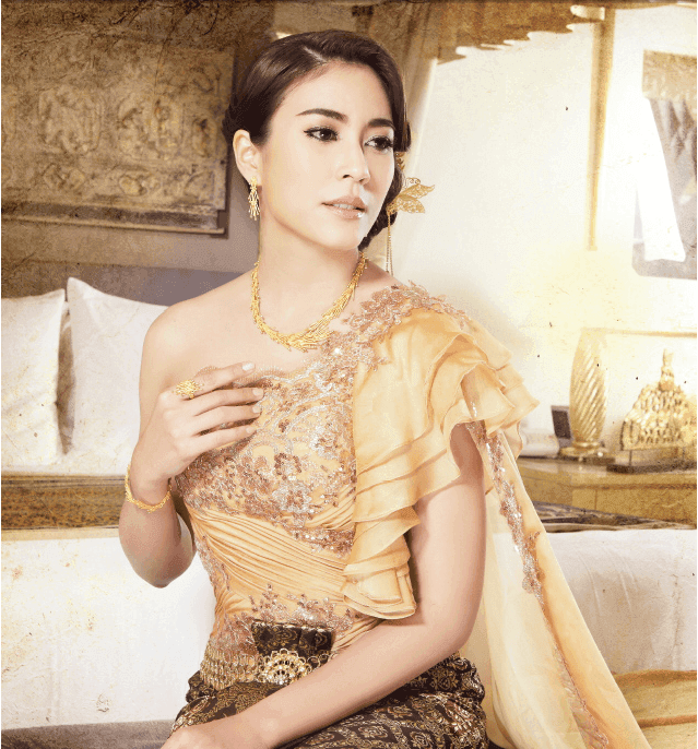 รูปภาพ:https://media-spiceee.net/uploads/content/image/209759/large_bride-mag-nov-2013_04.png