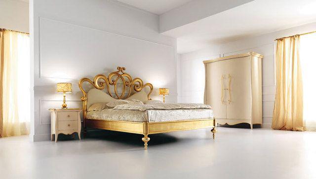 รูปภาพ:http://decoholic.org/wp-content/uploads/2012/07/luxury_bedroom_furniture_6_ideas1.jpg