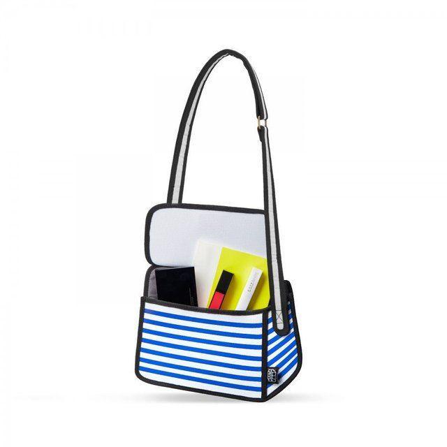 รูปภาพ:https://cdn.shopify.com/s/files/1/0170/2786/products/JumpFromPaper-2015-AW-Stripe-Collection-shoulder-bag-Blue-use-900x900_1200x.jpg?v=1445373806