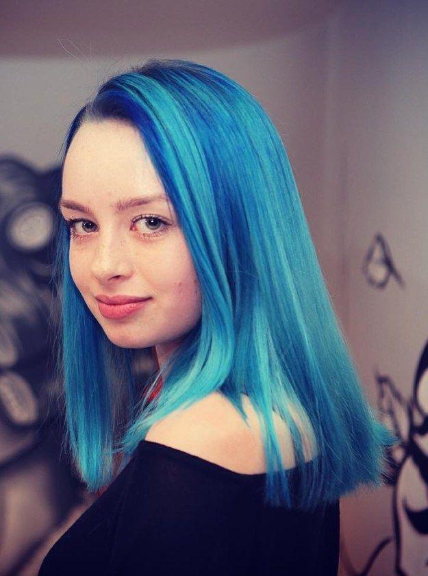 รูปภาพ:http://i1.wp.com/therighthairstyles.com/wp-content/uploads/2017/02/11-medium-straight-pastel-blue-hairstyle.jpg?zoom=1.25&resize=500%2C673