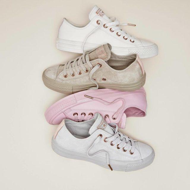 ภาพประกอบบทความ ใหม่สุดๆ รองเท้าผ้าใบ 'Converse Spring Blossom Pack' สวยหวานบาดใจ 