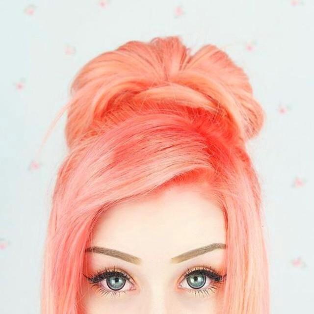 ตัวอย่าง ภาพหน้าปก:สวยเจ็บจนพระอาทิตย์ยังต้องหลบ! ด้วยสีผม Pink Salmon Hair สุดเด่น!
