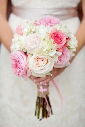 รูปภาพ:http://d2ktfdr1kgdrl7.cloudfront.net/20151113050042/soft-pink-wedding-bouquets-to-fall-in-love-with-katelyn-james-photography-334x500.jpg