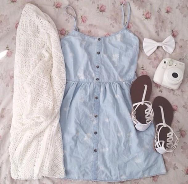 รูปภาพ:http://picture-cdn.wheretoget.it/29ix3q-l-610x610-jacket-white-knit-wear-cute-demin-dress-girly-summer-outfits-dress-shoes-denim-buttons-blouse-cute-dress-jean-dress-lace-cardigan-white-sandals-spring-fashion-blue-dress-sweater-bo.jpg